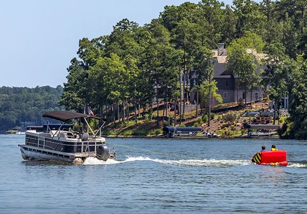 Pontoonboat