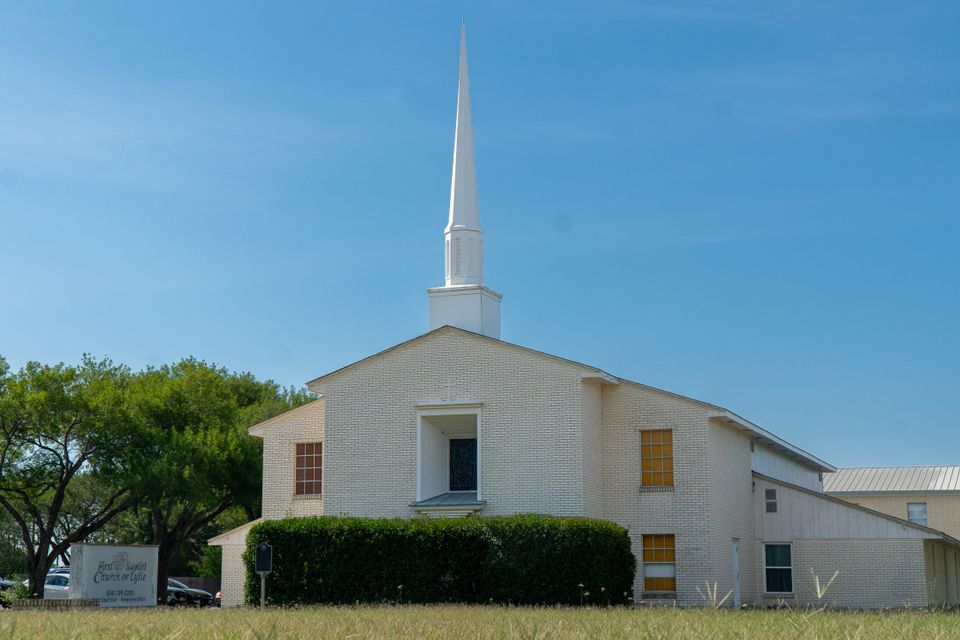 First baptist lytle photos 06001