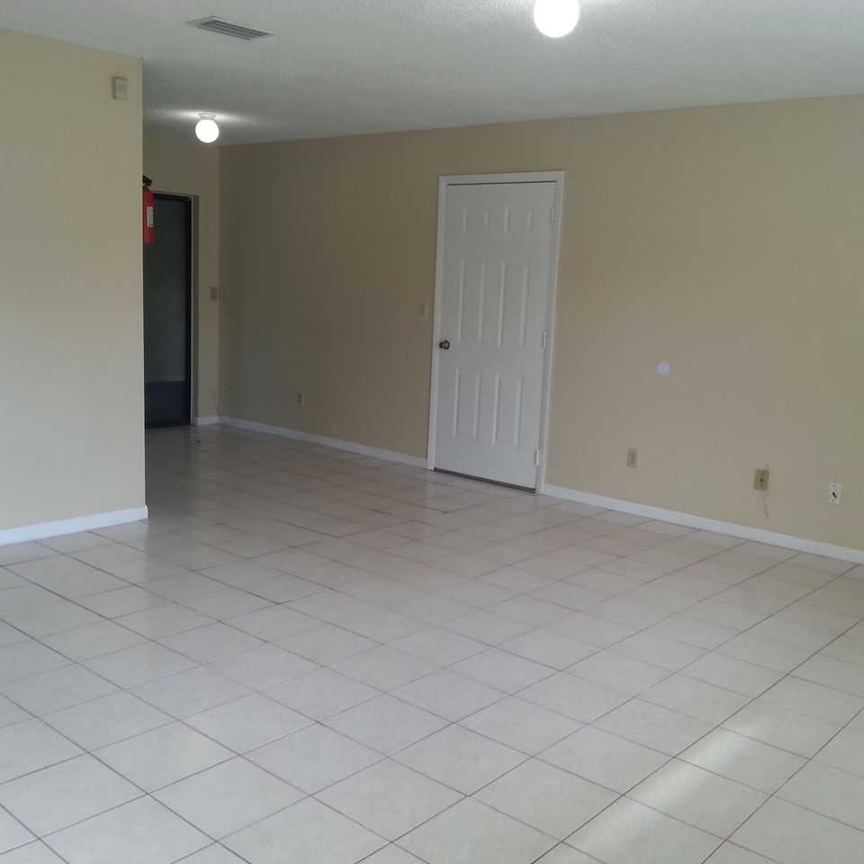 2 cedar living