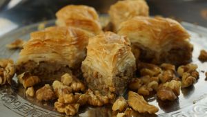 Walnut baklava ge035253c4 1920