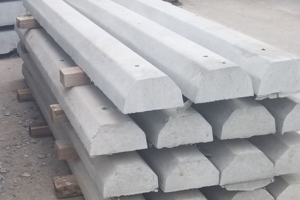 Medium truck and 6' curb stack