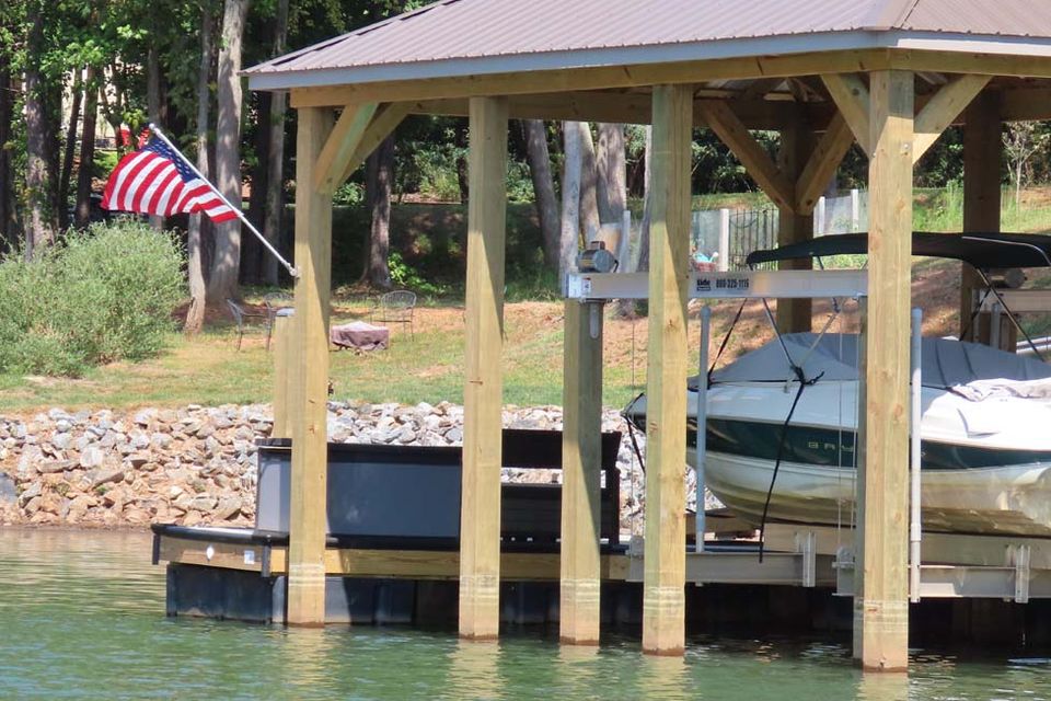 Hybrid docks 1