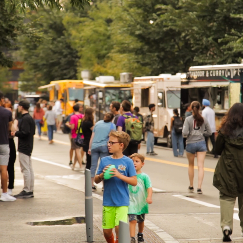 Crowd street day 2024