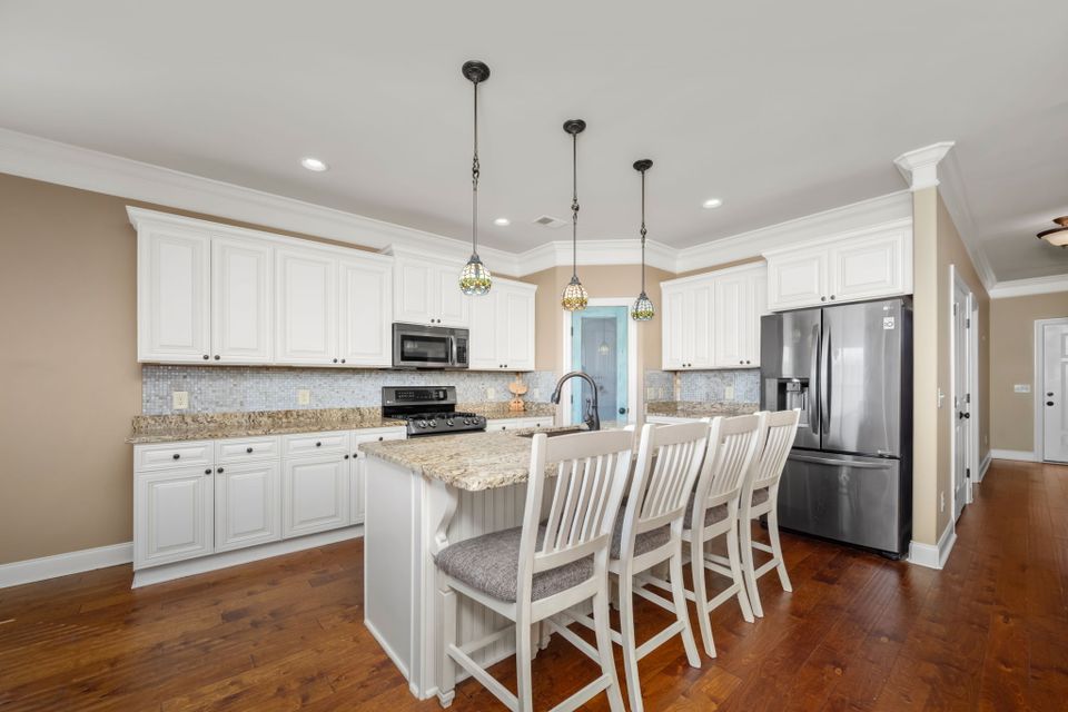 28 web or mls 190 chase cir   clear lens real estate photography 30