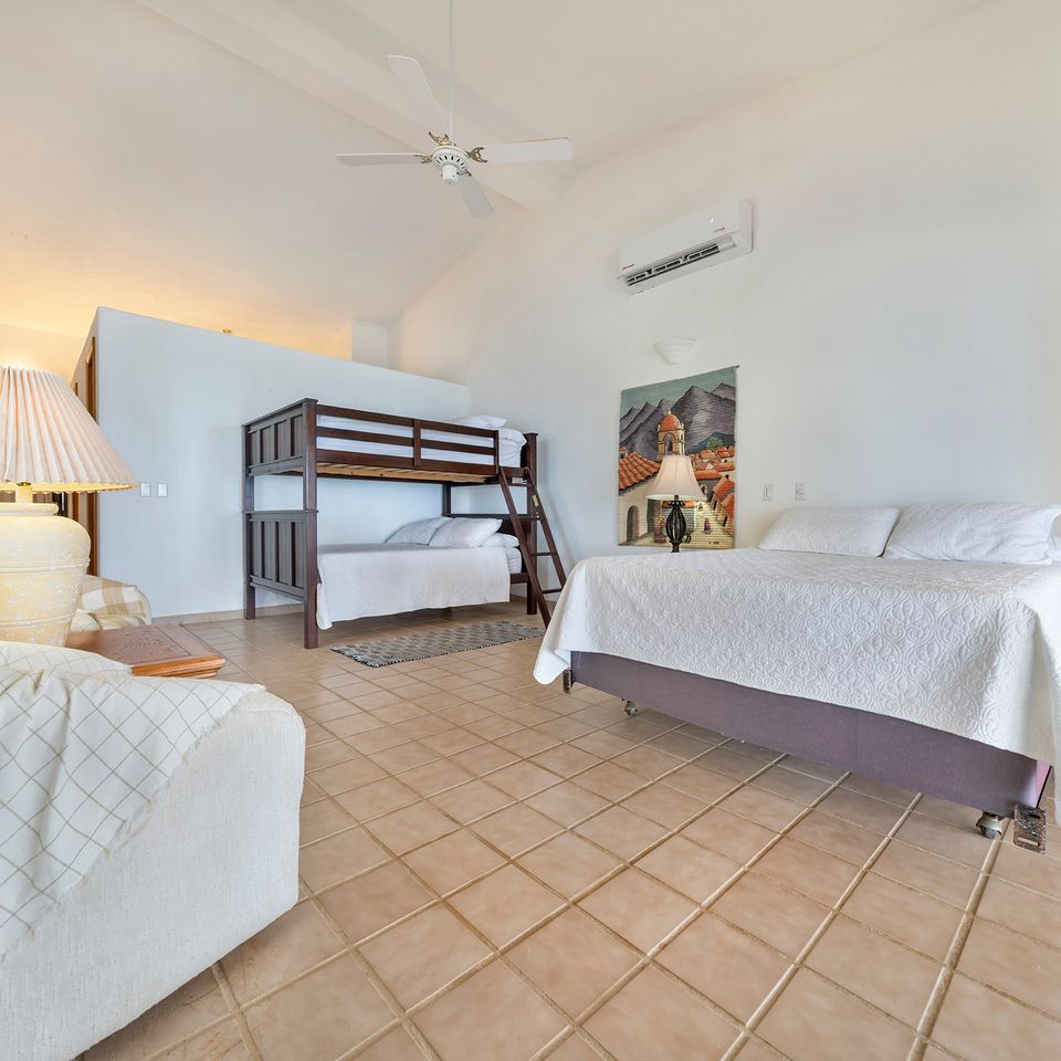Arcos bedroom 3