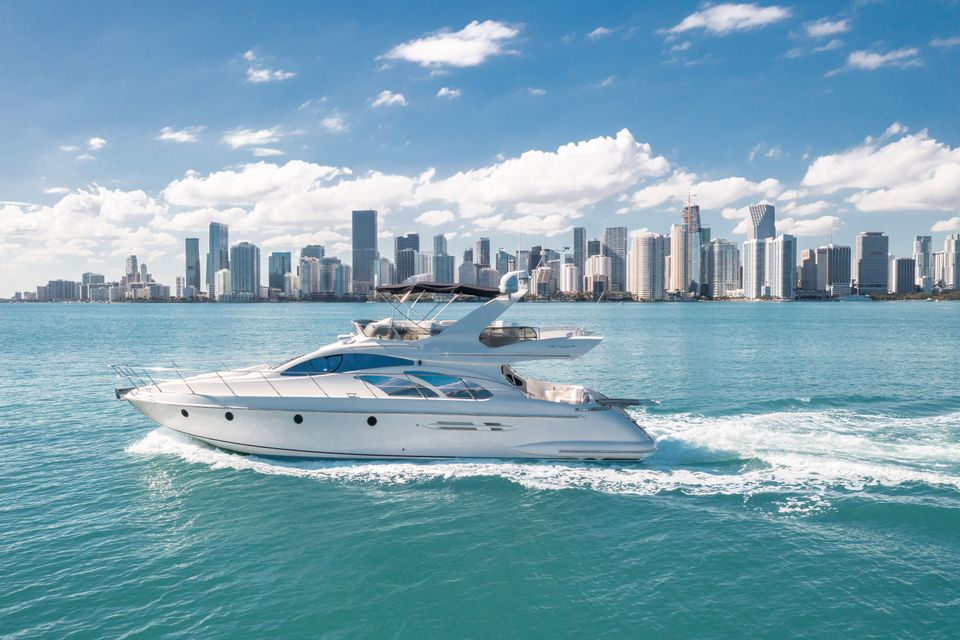 60 azimut flybridge 02