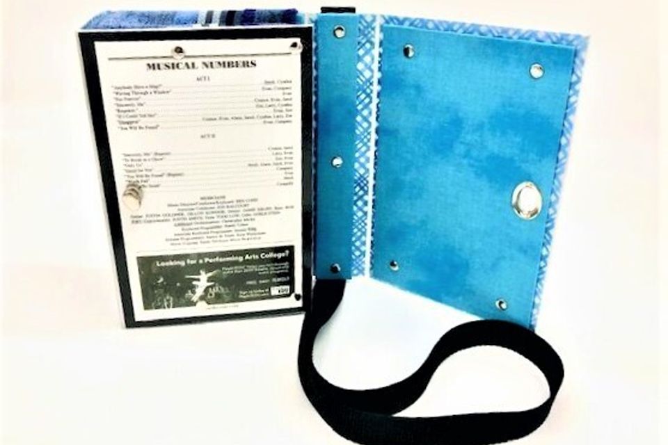 Handbag dear evan hansen2   interior