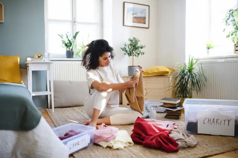 House cleaning declutter