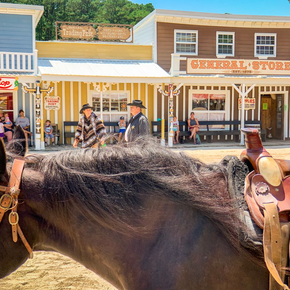 Rv frontier town 2020 social photoshoot 14 (2)