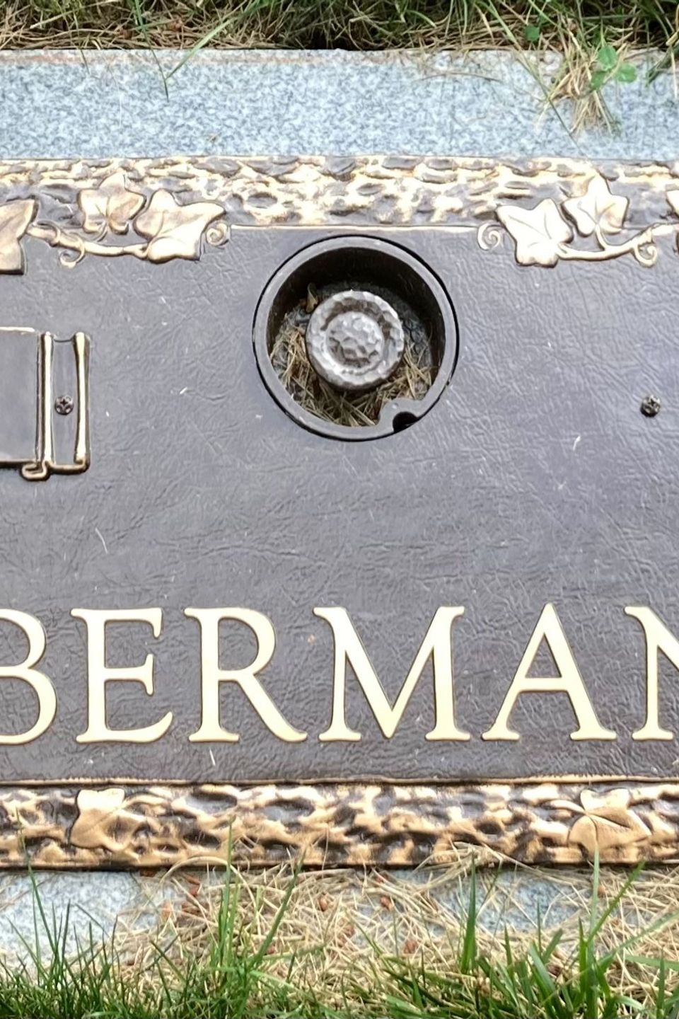 Phyllis berman in cemetery