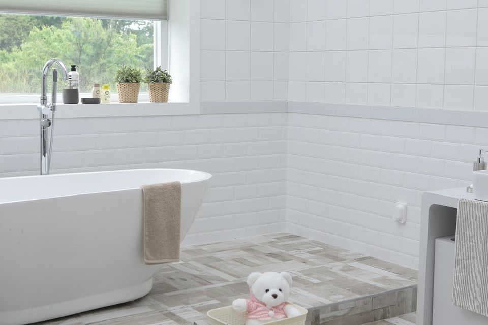 Manbob86 bathroom gd849910f7 1920