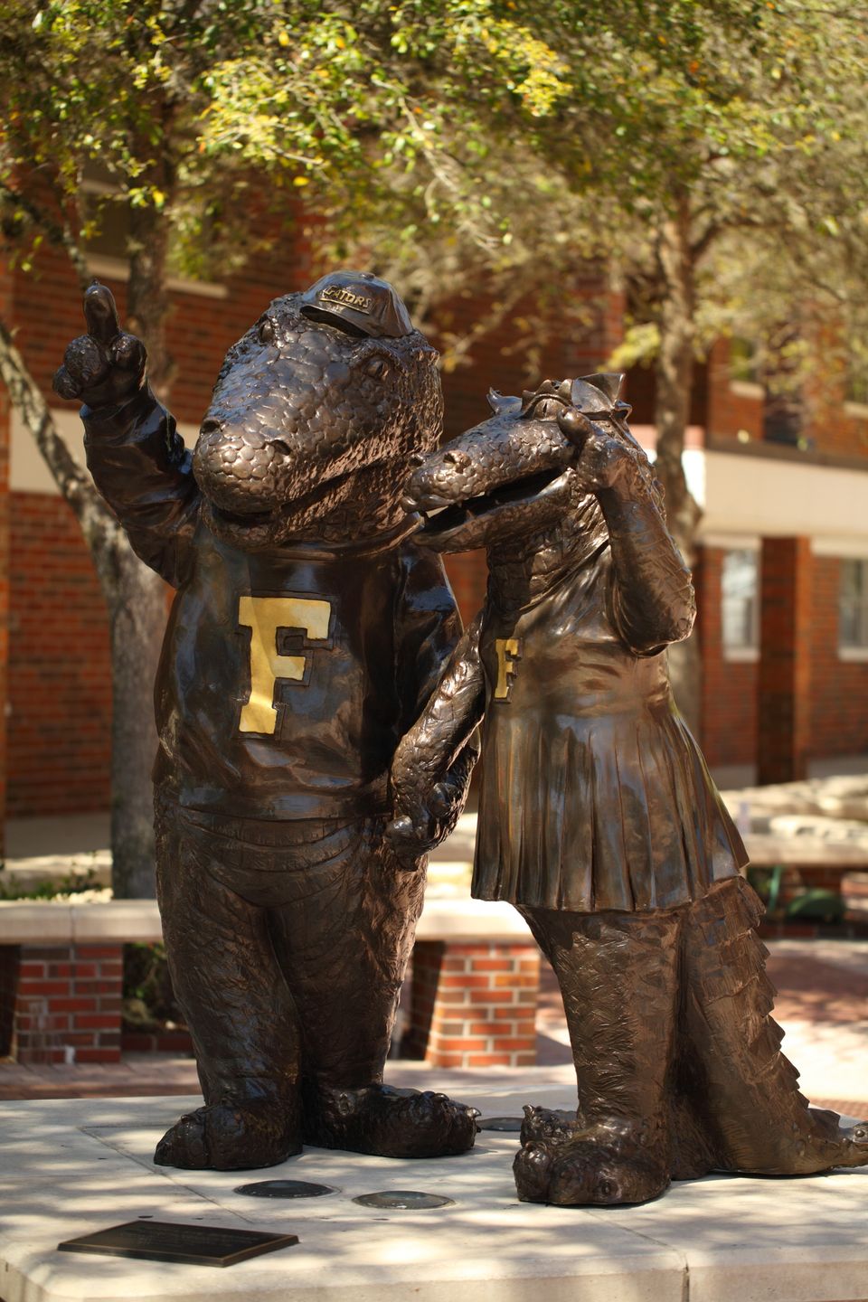 Depositphotos 9525629 l 2015 gainesvill  fl u of f statues for website builder use