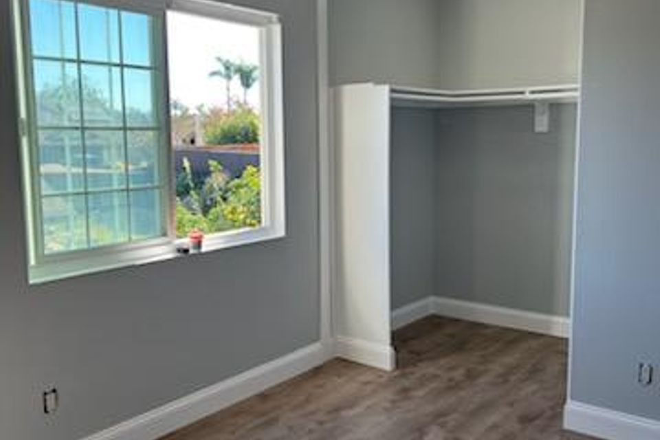 Martinez Flooring offers painting services in Oceanside, CA