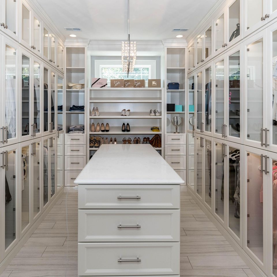 Closet g8a02bf3f8 1920