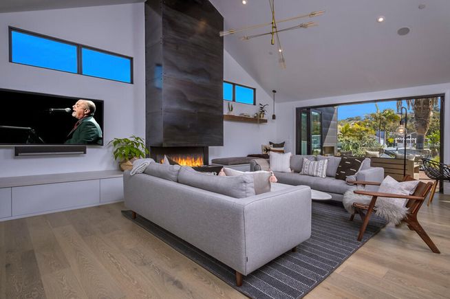 2044 coast blvd del mar ca large 029 6 1029 1500x998 72dpi