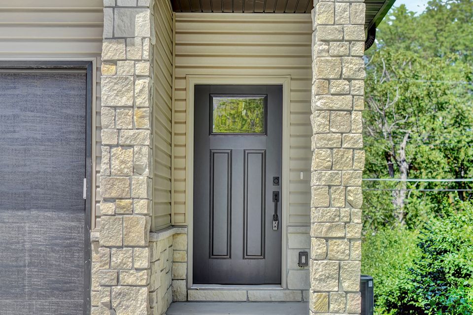 311 s 55th st exterior  22
