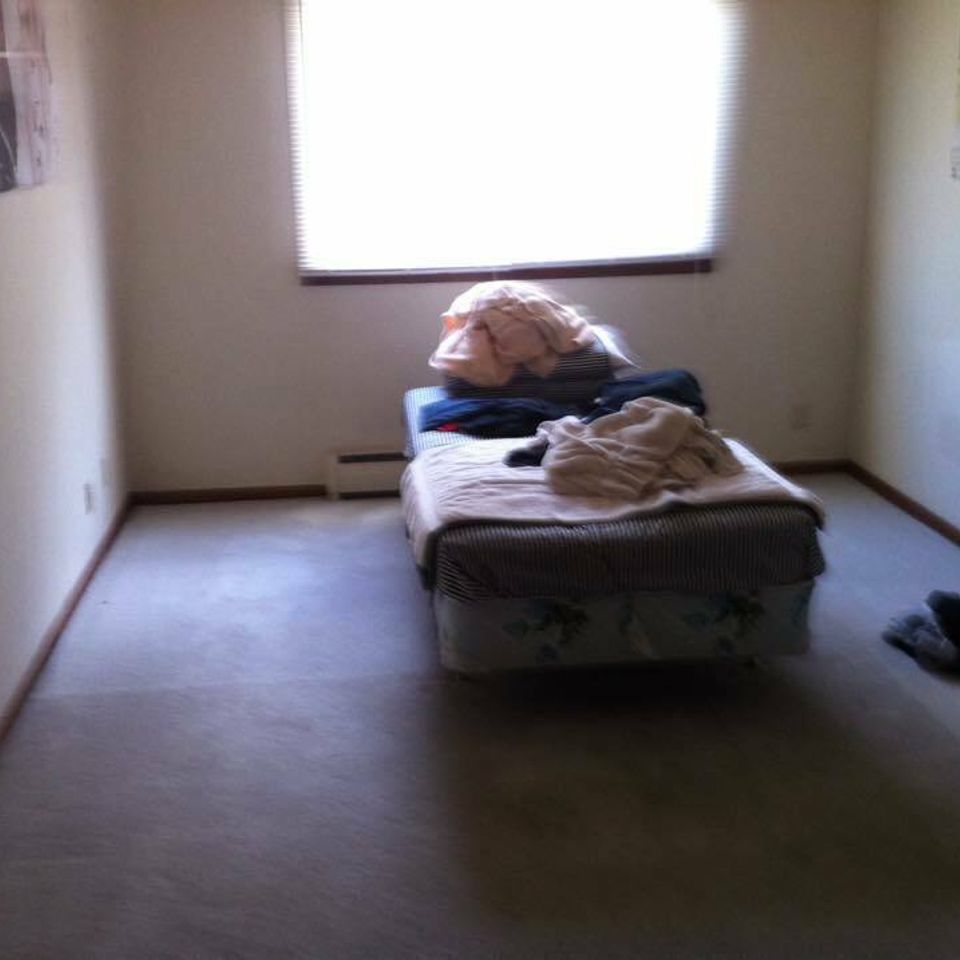 Hilltopbedroom2