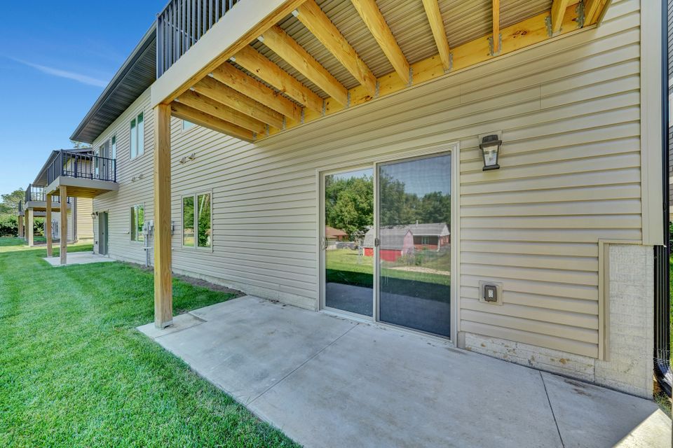 311 s 55th st exterior  24