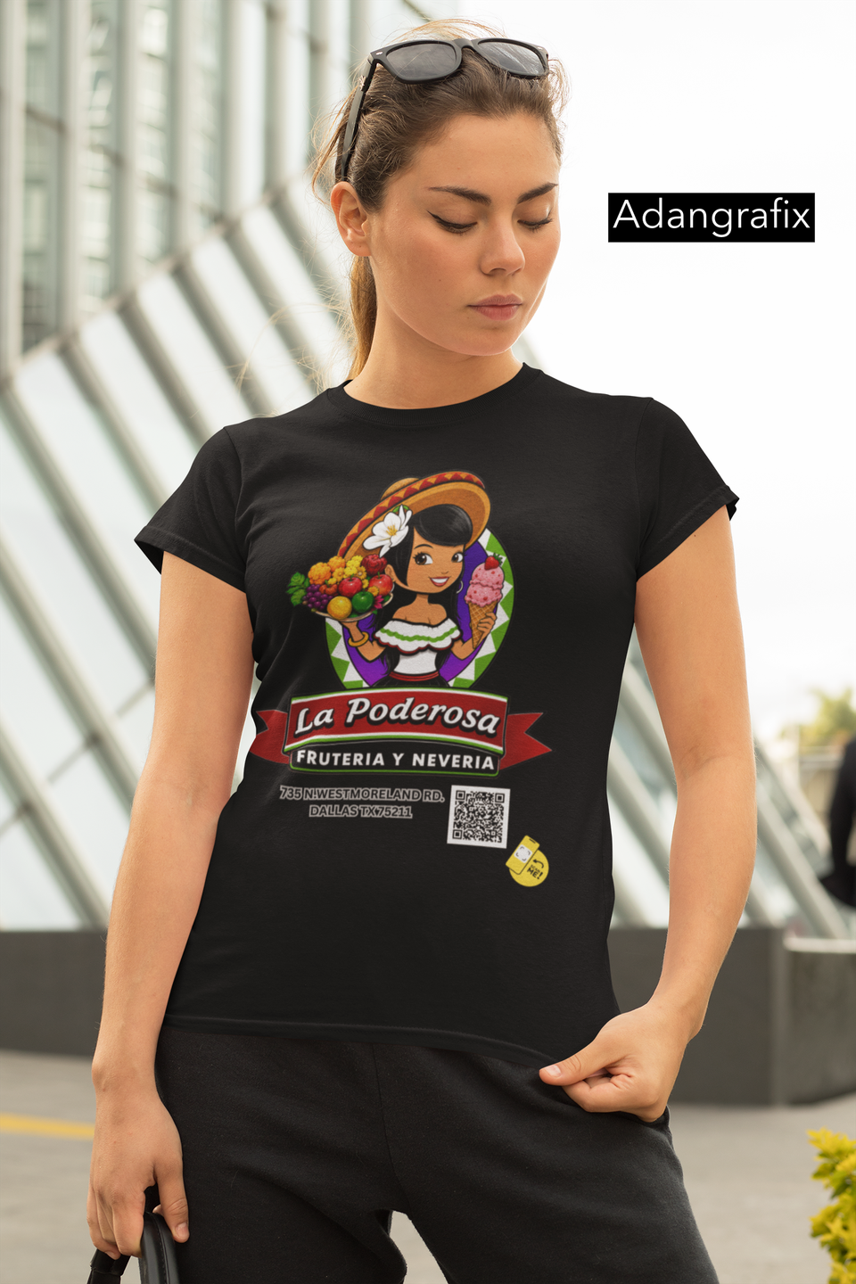 Athleisure t shirt mockup of a woman with sunglasses 32446