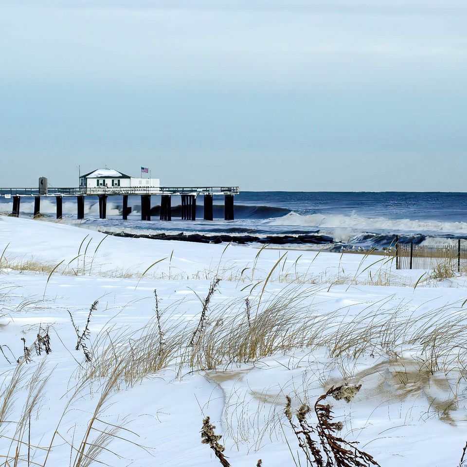 Snow at the pier