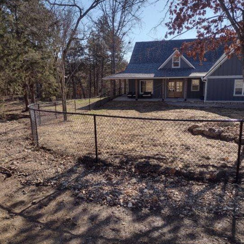 custom chain link fence rounded corners