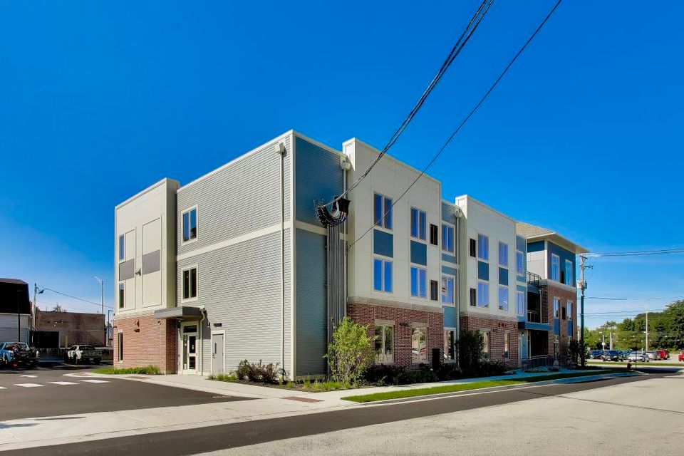 Brush hill apartments (4)