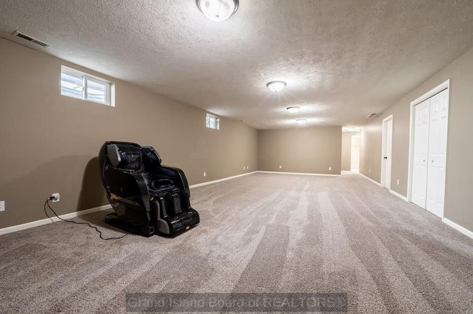2104 ebony lane grand island c 8