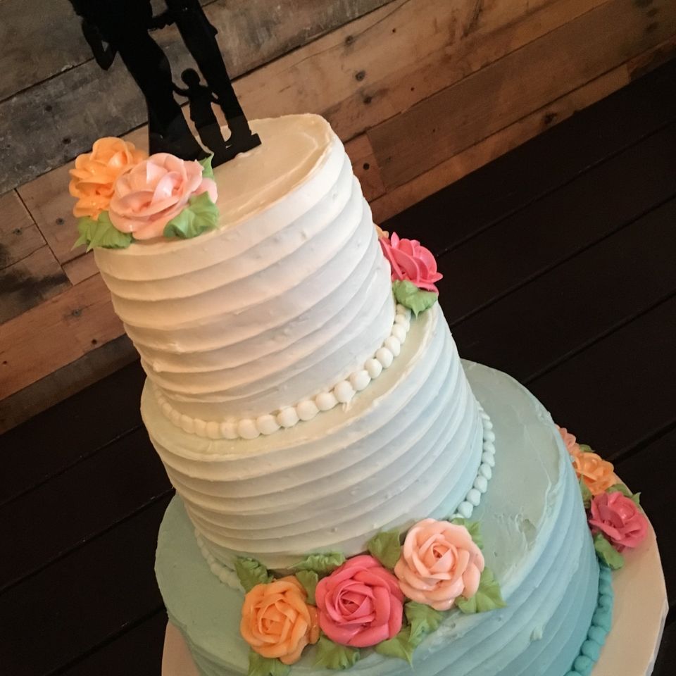 Duke bakery alton wedding cake23