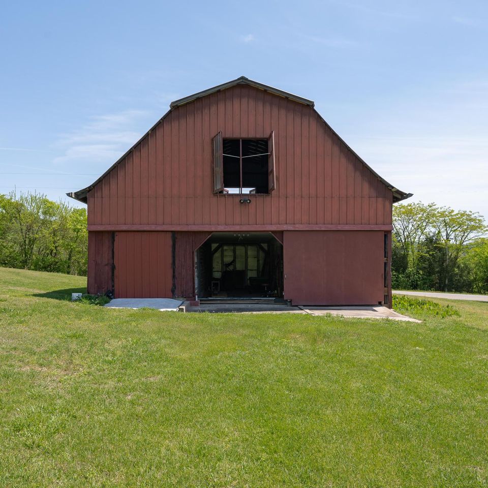 3830 richmond rd 37