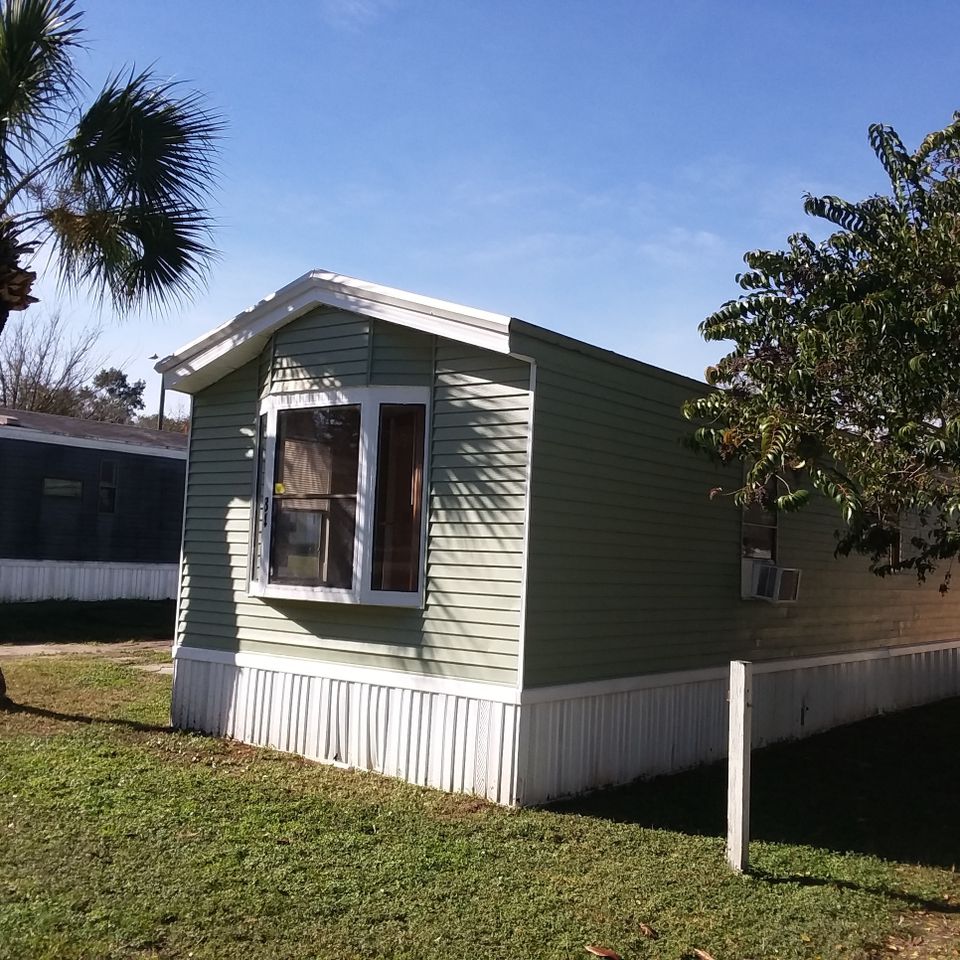 Lot 84 back