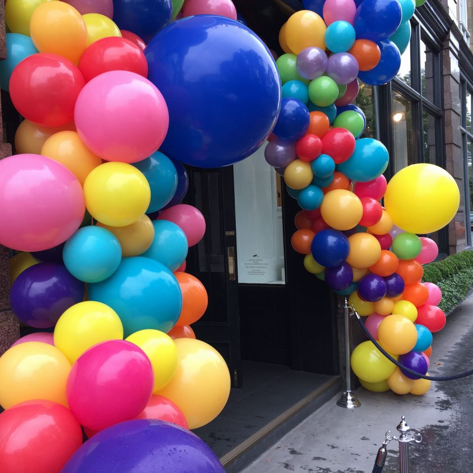 Balloons arch 1
