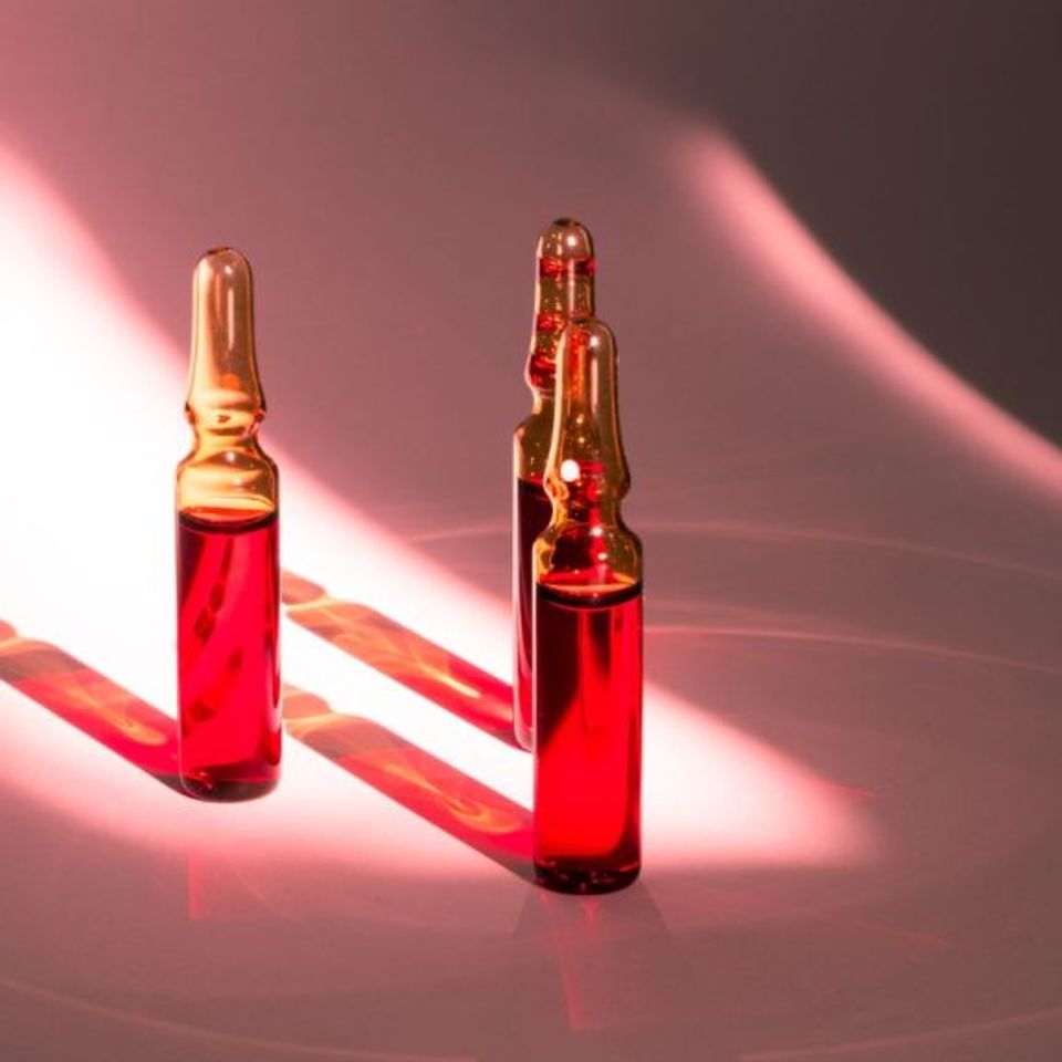 Vitamin b12 injection vials