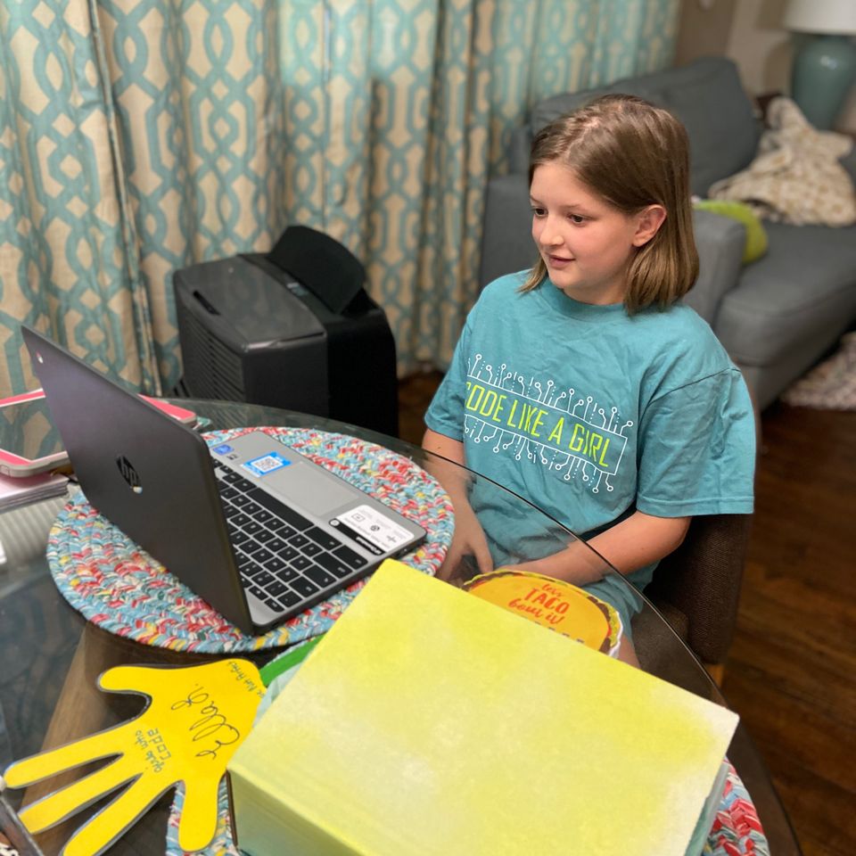 Girls who code shirt selfies picture!!! (jul 2  2020 at 4 30 pm)