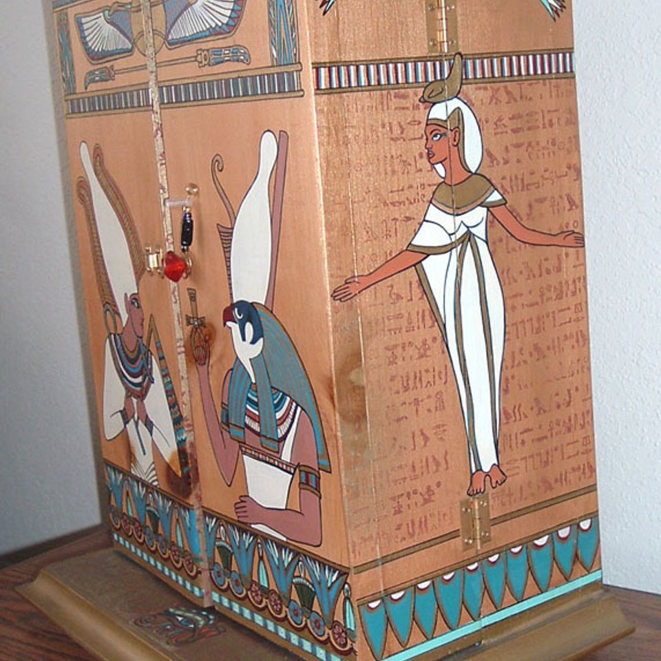 Egypt box side