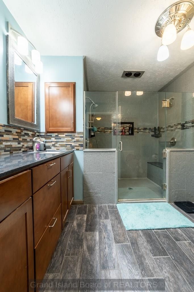 3127 woodridge blvd grand island ne 68801 c 7