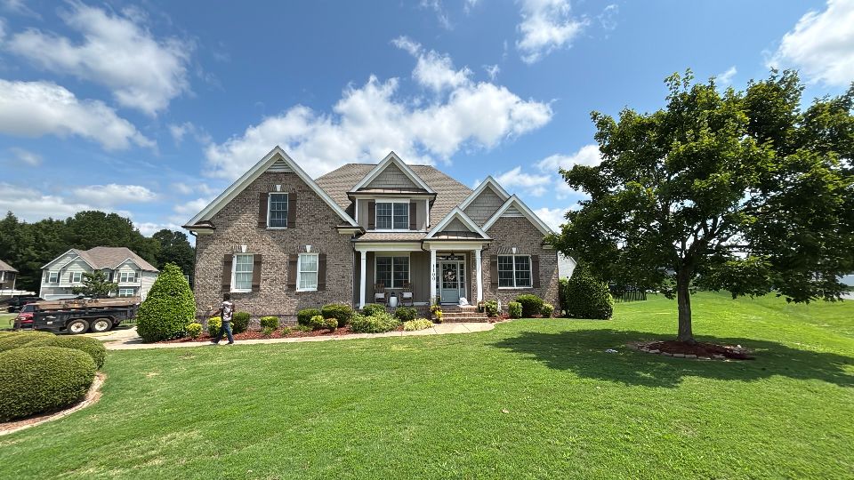 Overview Roofing, Overview Roofing NC, Overview Roofing Raleigh NC, Residential Roofing, Siding Services, Gutter Services, Roofing Company Near Me, Residential Roofing Company Near Me, Residential Roofing Services Near Me, 