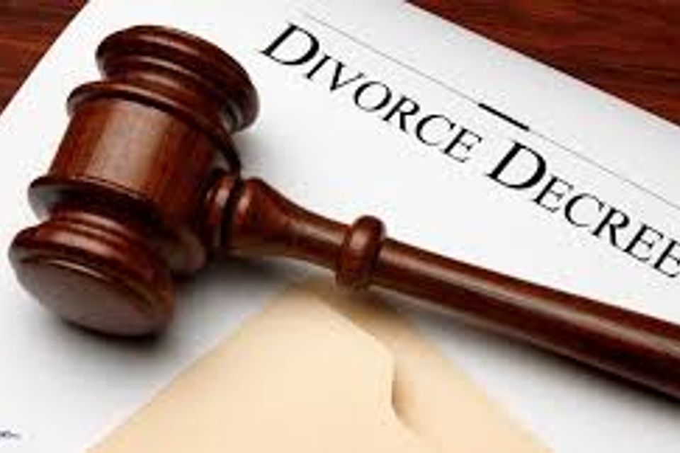 Erinn divorce pic 001