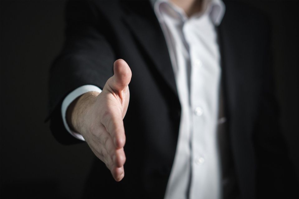 Handshake 54e0d0454a 1920