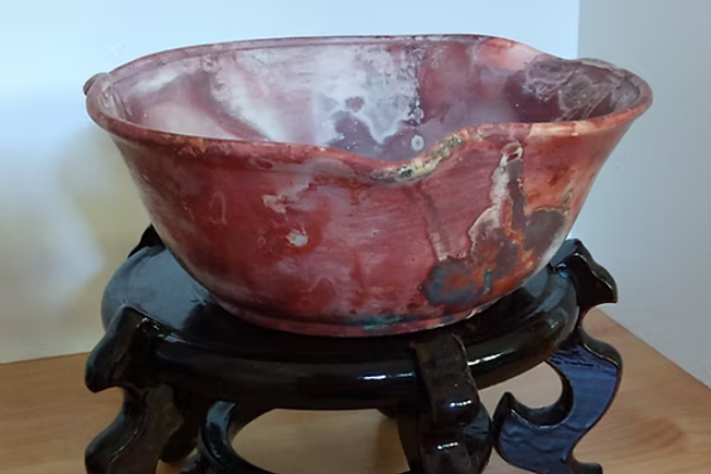 Donna Fisher: Magenta Vase 
