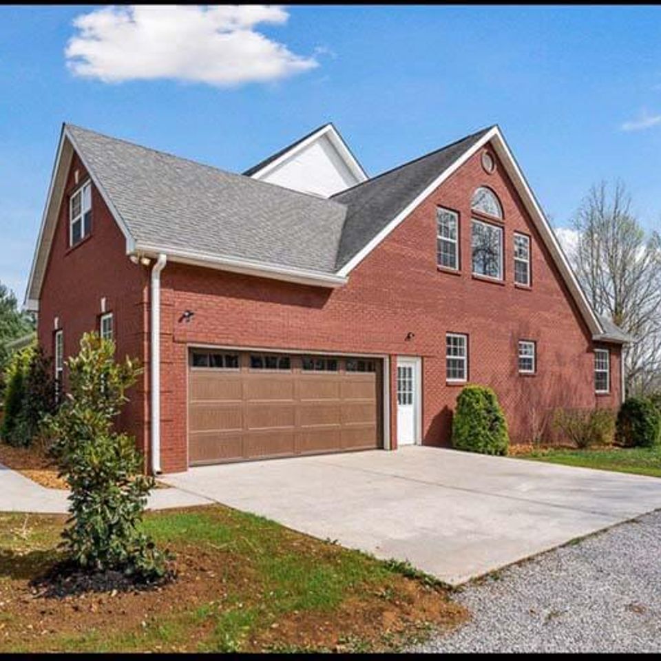 Brick house knoxville remodel