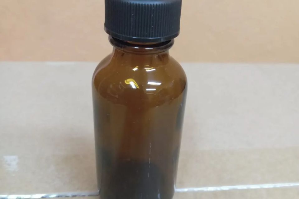 Dropping bottle original