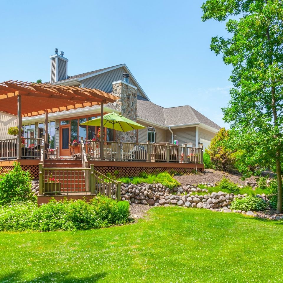 Deck builder Cary, custom decks Cary, deck construction Cary, outdoor living Cary, deck design Cary