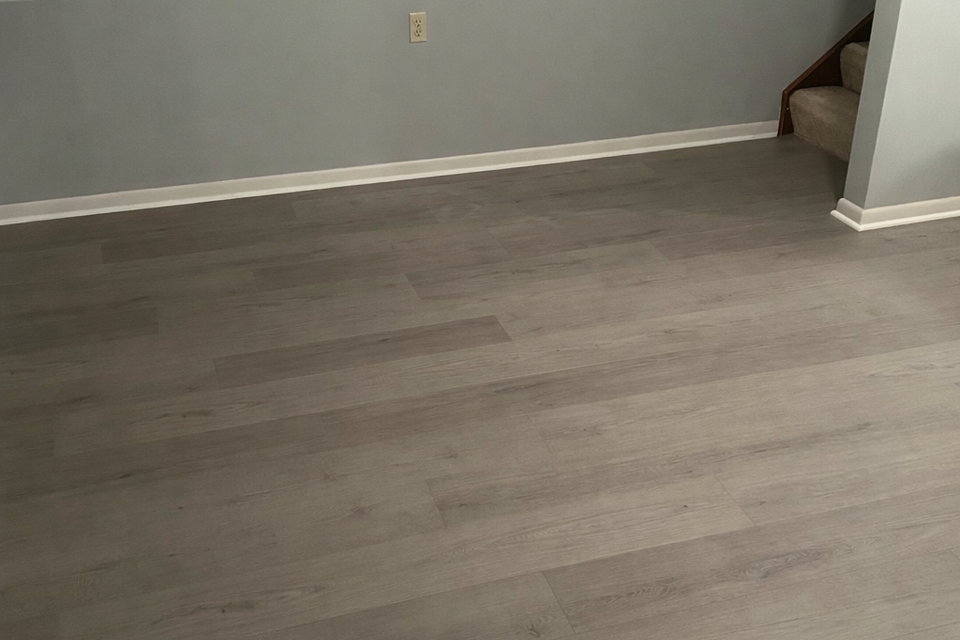 Laminant vinyl flooring installation done by Siti Floors of Northeast Ohio