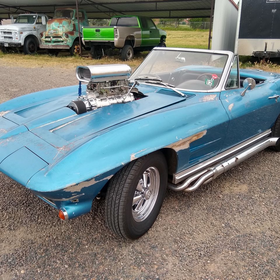 1964 chevy corvette pic 4