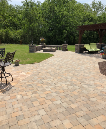 Basic outdoor living space