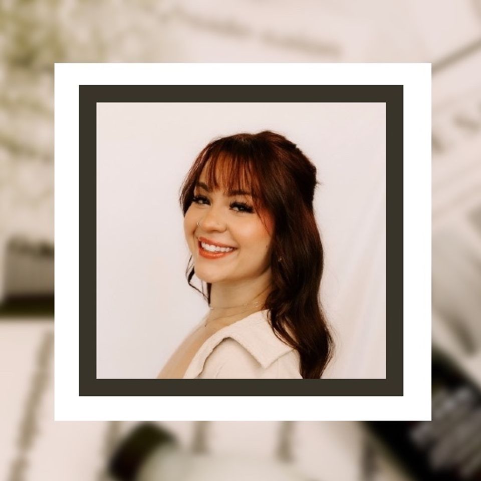 Gallery.elise.thickborder1