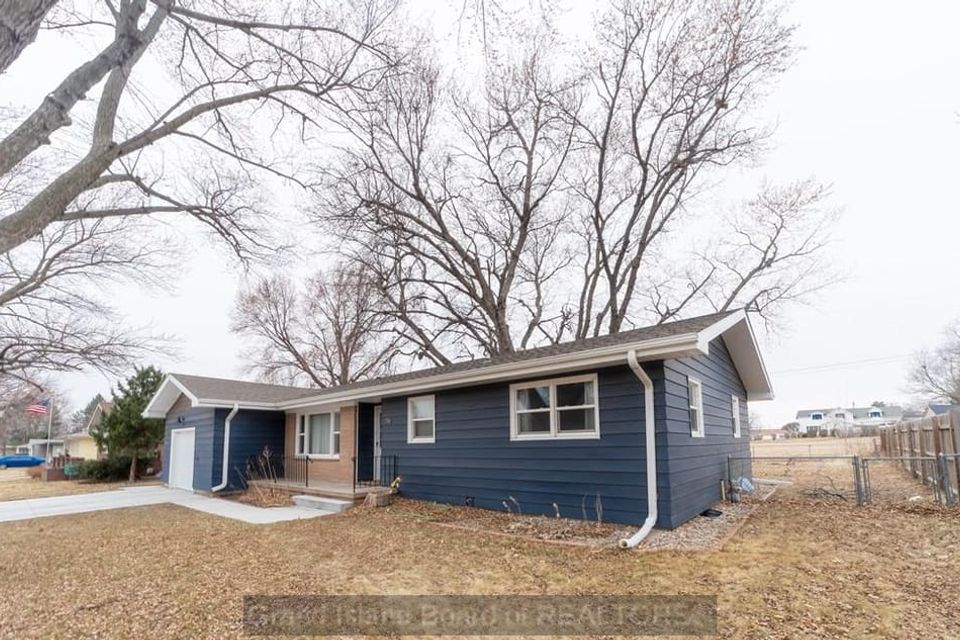 716 s blaine grand island  ne 68803 d 9