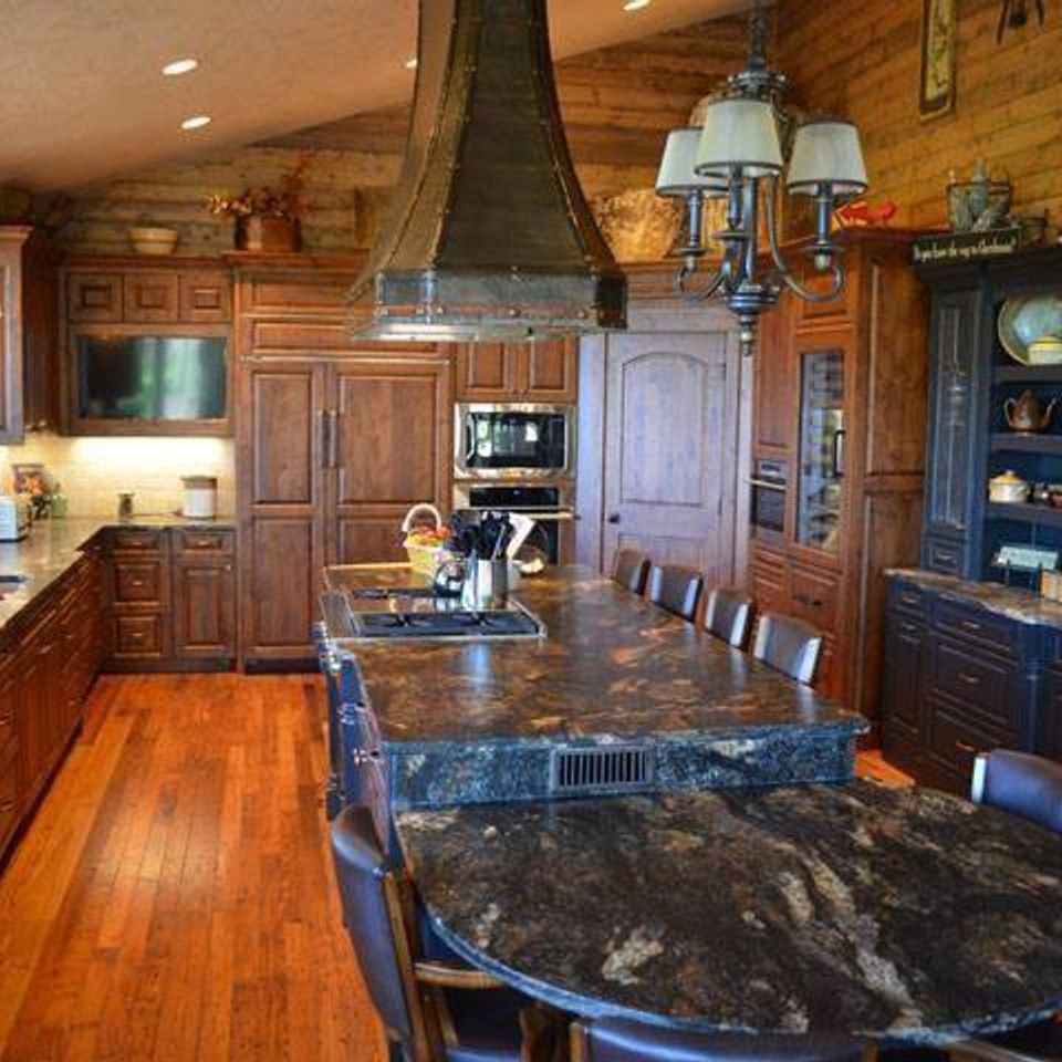 Magma gold kitchen