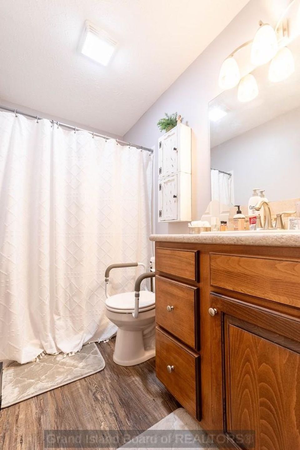 1312 n ruby ave grand island b 5