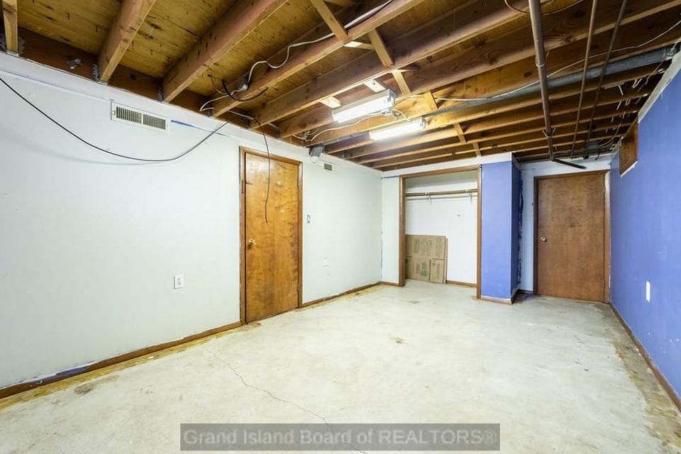 512 e 19th st grand island c 6